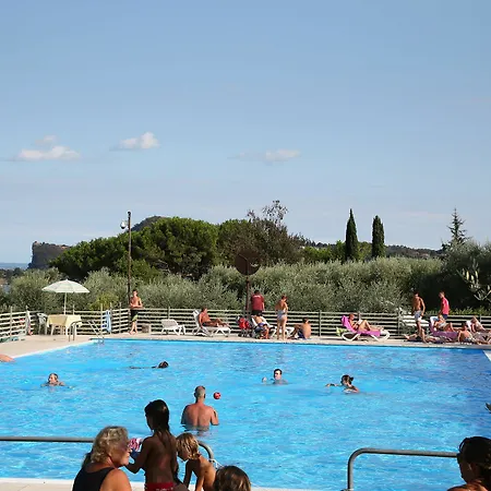 Ξενοδοχείο με διαμερίσματα Villenpark Sanghen Manerba del Garda