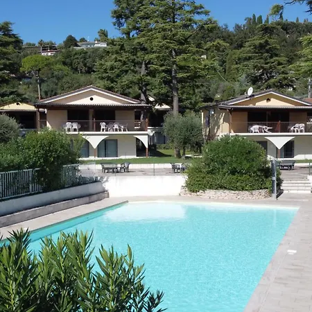 Villenpark Sanghen 3*